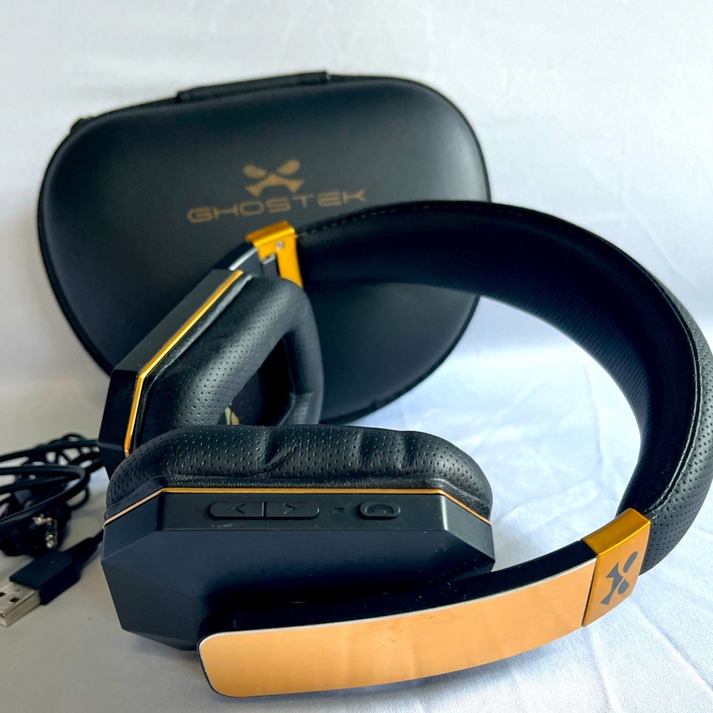Ghostek Pro wireless headphones GOLD